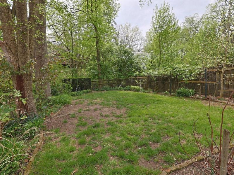 67 Forest Avenue, Wyoming, OH 45215 Photo 38