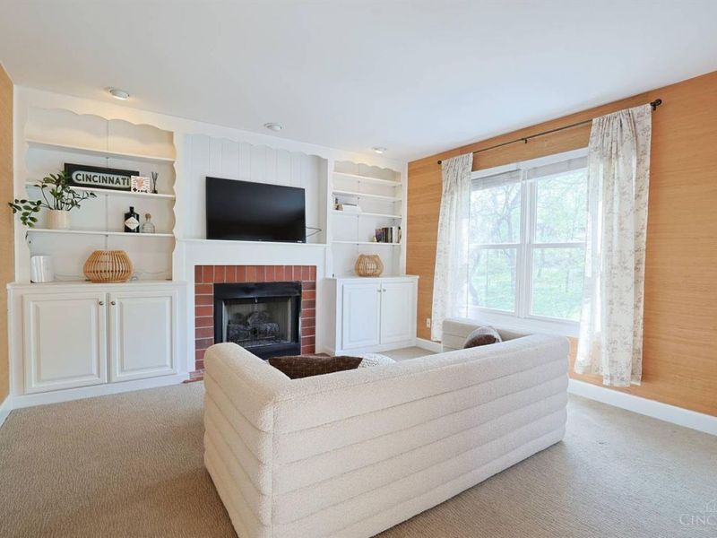 67 Forest Avenue, Wyoming, OH 45215 Photo 9