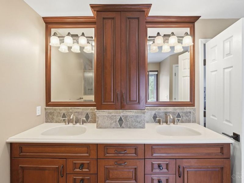 3725 Sherbrooke Drive, Evendale, OH 45241 Photo 34