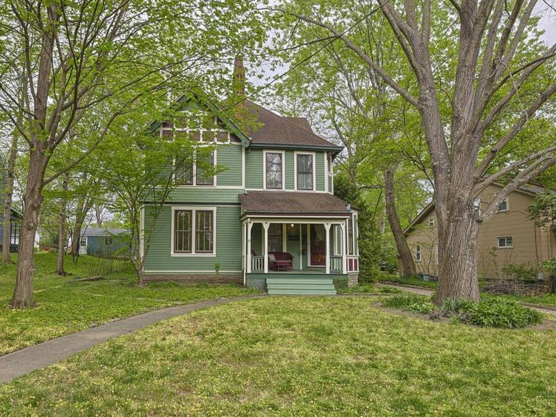 22 Burns Avenue, Wyoming, OH 45215 Photo 1