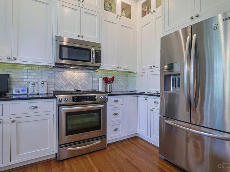 22 Burns Avenue, Wyoming, OH 45215 Photo 20