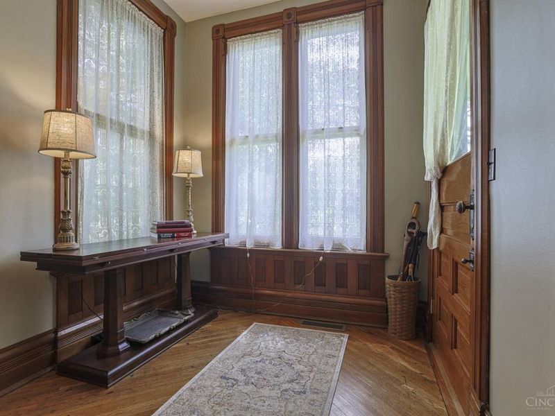 22 Burns Avenue, Wyoming, OH 45215 Photo 6