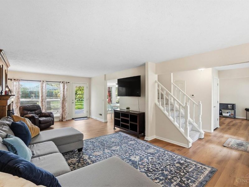 6831 Old Station Road, West Chester, OH 45069 Photo 8