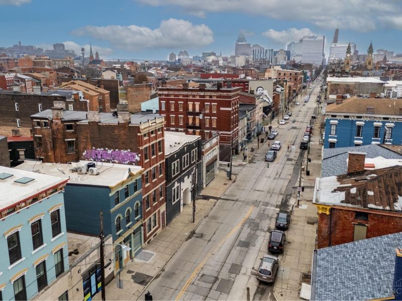 1808 Vine Street, Cincinnati, OH 45202 Photo 4