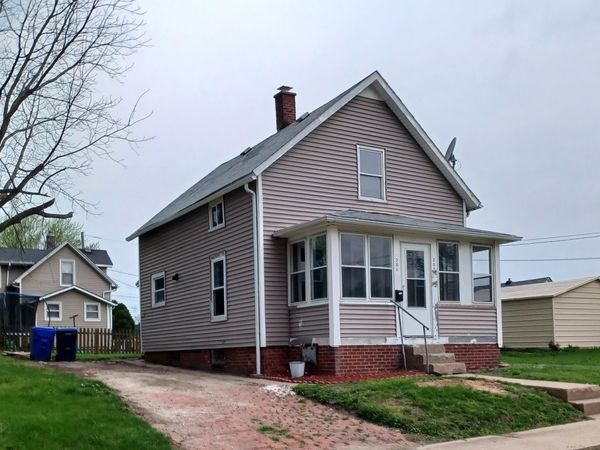 205 Ross Street , Kewanee, IL 61443