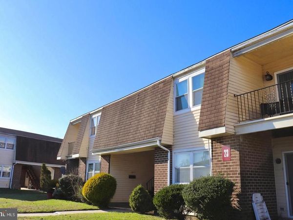 23 6 FLORENCE TOLLGATE , FLORENCE, NJ 08518