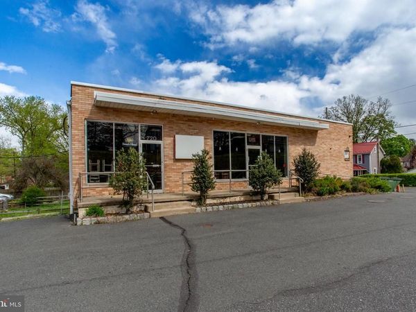 720 EASTON ROAD, RIEGELSVILLE, PA 18077
