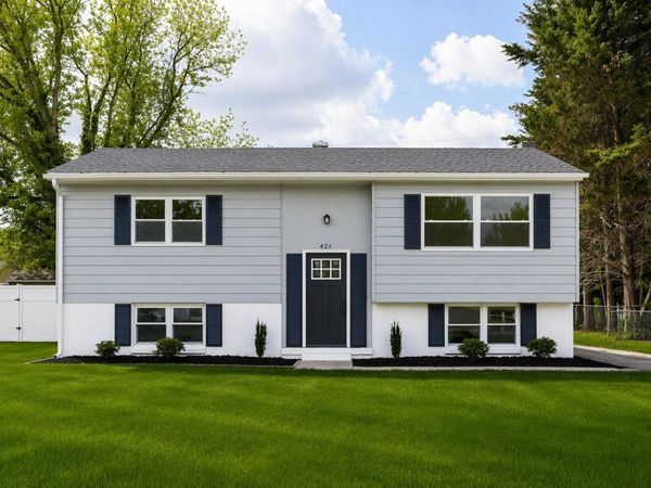 421 N SCHOOL LANE , SMYRNA, DE 19977