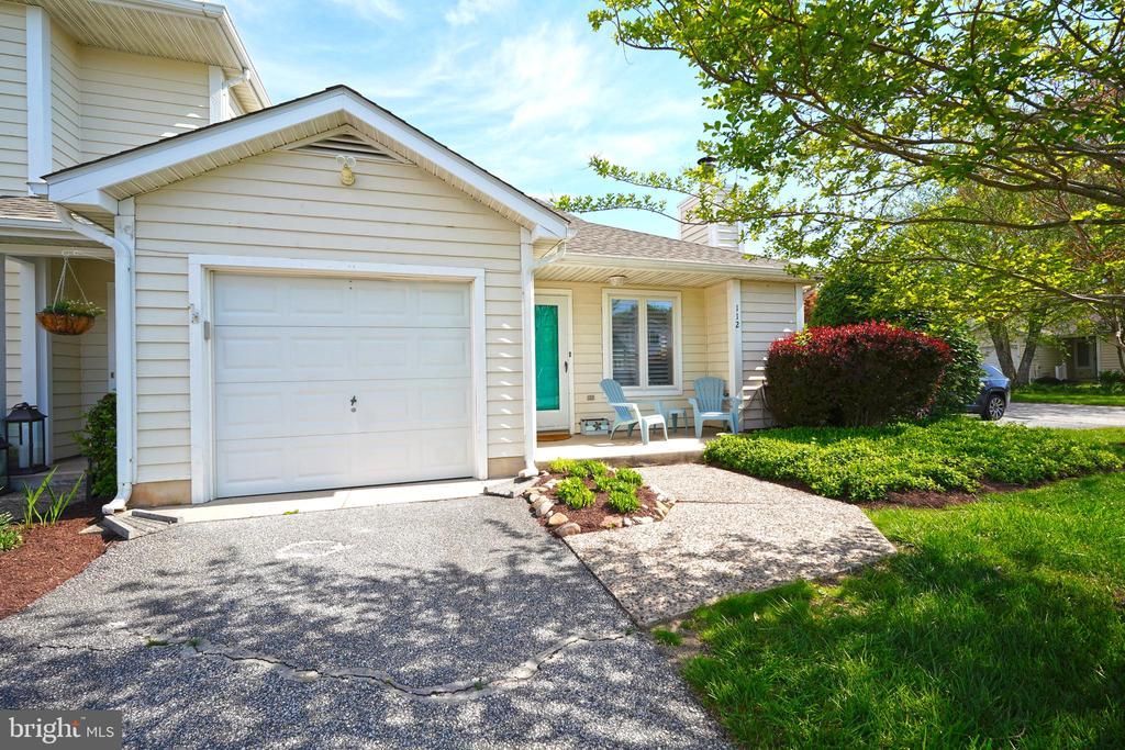 112 Lakeside Drive, Lewes, DE 19958 Main Photo