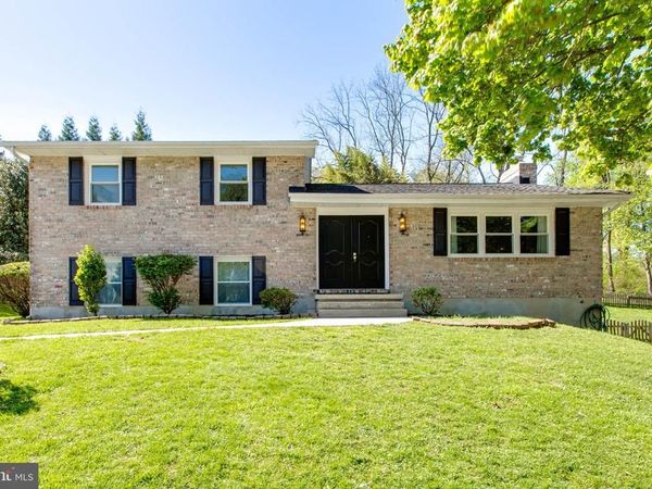 909 FARMSTEAD ROAD, COCKEYSVILLE, MD 21030