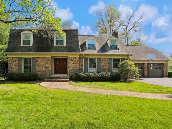 8200 W GAINSBOROUGH COURT , POTOMAC, MD 20854