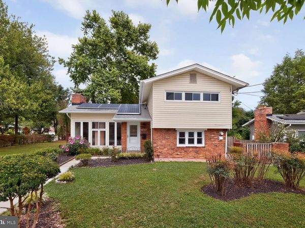 2000 MCAULIFFE DRIVE, ROCKVILLE, MD 20851
