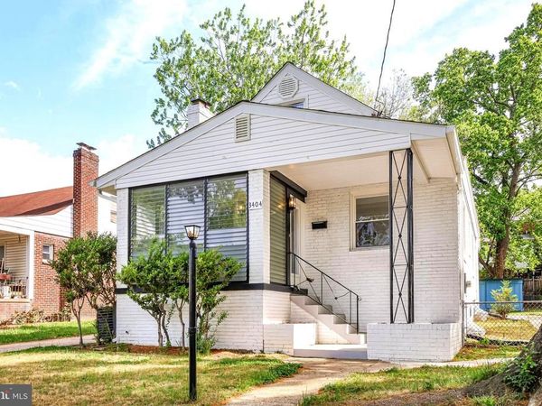 3404 LANCER DRIVE , HYATTSVILLE, MD 20782