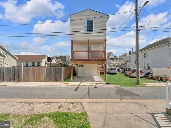 131 N CONGRESS AVENUE , ATLANTIC CITY, NJ 08401