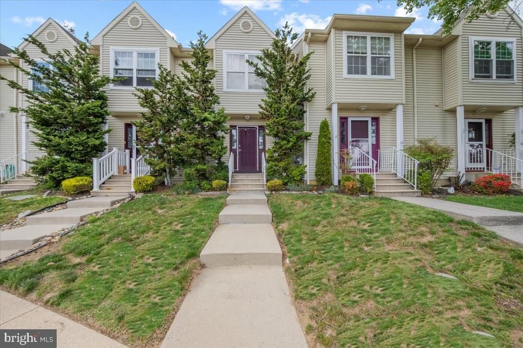 62 Yellowwood Court, Glassboro, NJ 08028 Main Photo