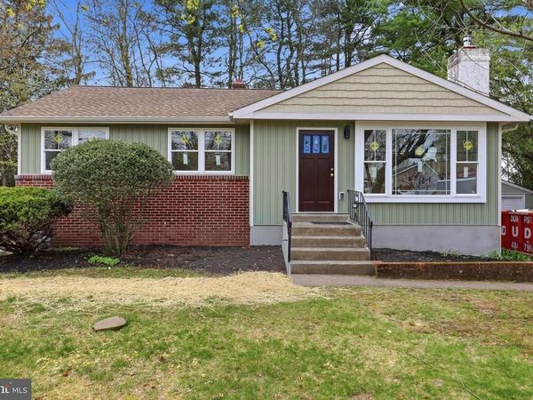 612 S CHUBB DRIVE , DOYLESTOWN, PA 18901