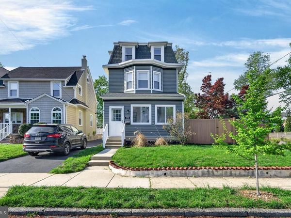 400 E JEFFERSON STREET, MEDIA, PA 19063