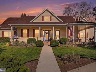 6518 BENT OAK DRIVE , FAYETTEVILLE, PA 17222