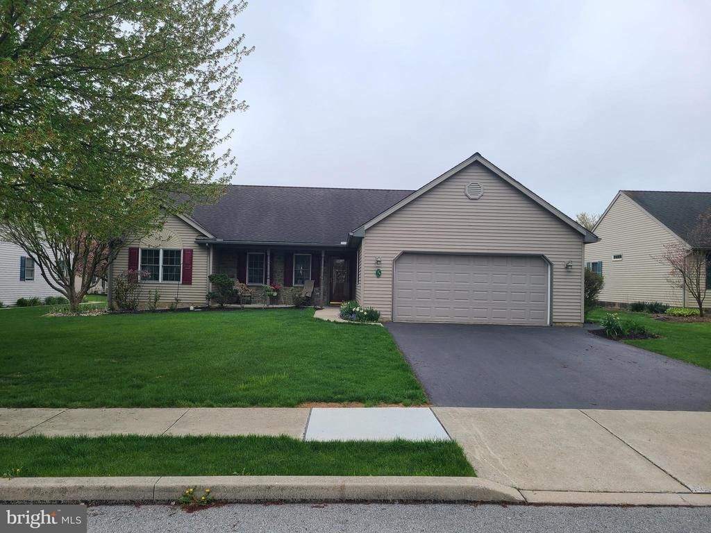 34 SCENIC DRIVE , MYERSTOWN, PA 17067