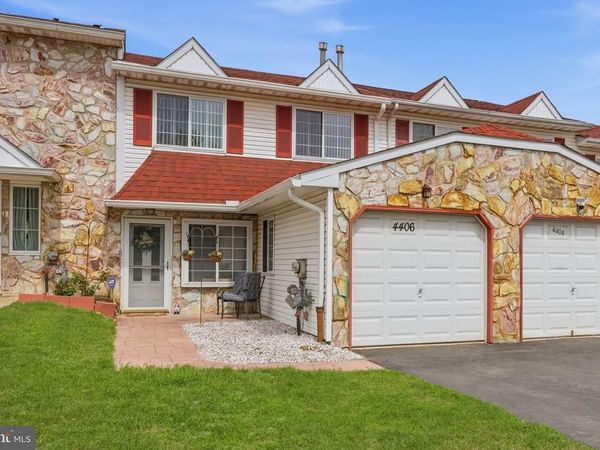 4406 ERNIE DAVIS CIRCLE, PHILADELPHIA, PA 19154