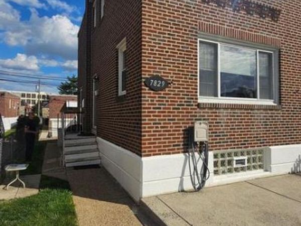 7829 HORROCKS STREET , PHILADELPHIA, PA 19152