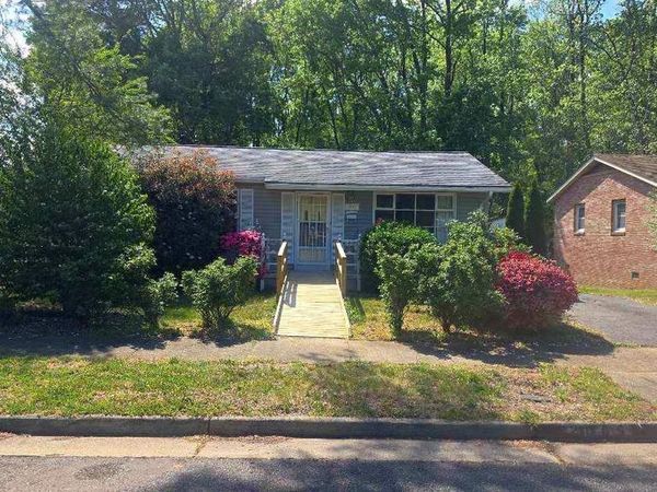 2005 NEW KENT STREET, FREDERICKSBURG, VA 22401