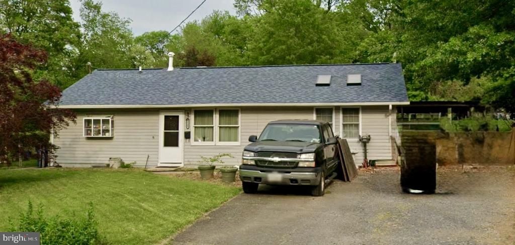 5523 Halwis Street, Alexandria, VA 22303 Main Photo