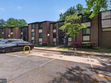 9725 KINGS CROWN COURT , Unit 202, FAIRFAX, VA 22031