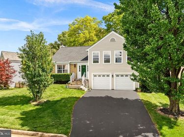 28 BEDFORD DRIVE, STERLING, VA 20165