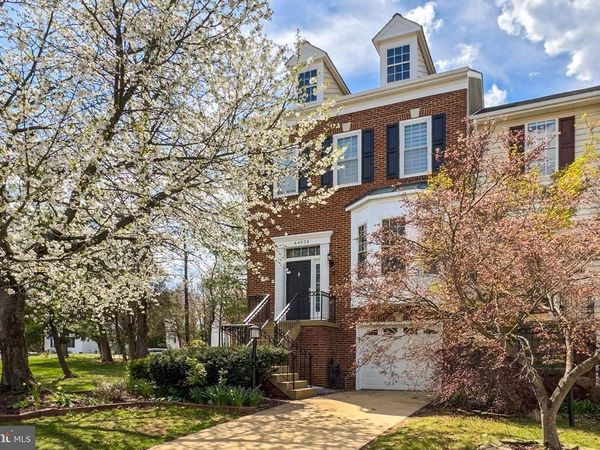 44039 KINGS ARMS SQUARE, ASHBURN, VA 20147
