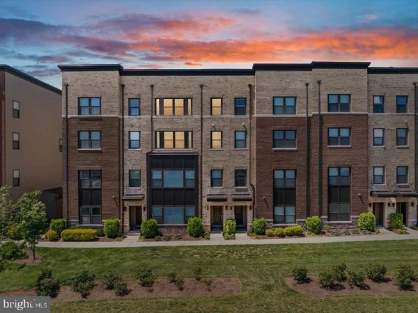 44824 TIVERTON SQUARE, ASHBURN, VA 20147