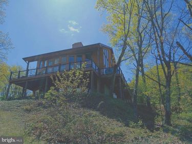 334 TOMAHAWK LANE , EDINBURG, VA 22824