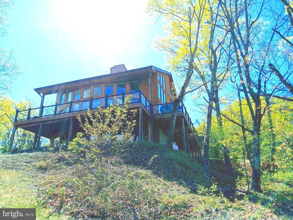 334 TOMAHAWK LANE , EDINBURG, VA 22824