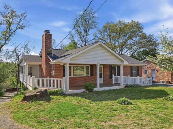 1116 SUMMIT AVENUE , FRONT ROYAL, VA 22630