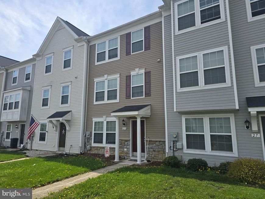 23 Private Court, Bunker Hill, WV 25413 Main Photo