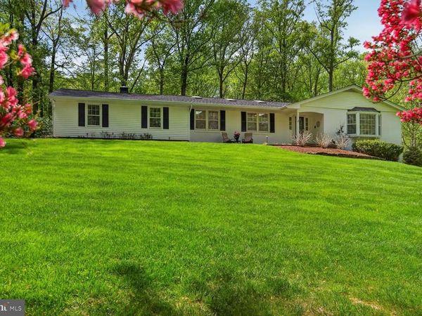 11511 LILTING LANE, FAIRFAX STATION, VA 22039