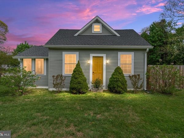 8 ANGLEWOOD AVENUE, EARLEVILLE, MD 21919