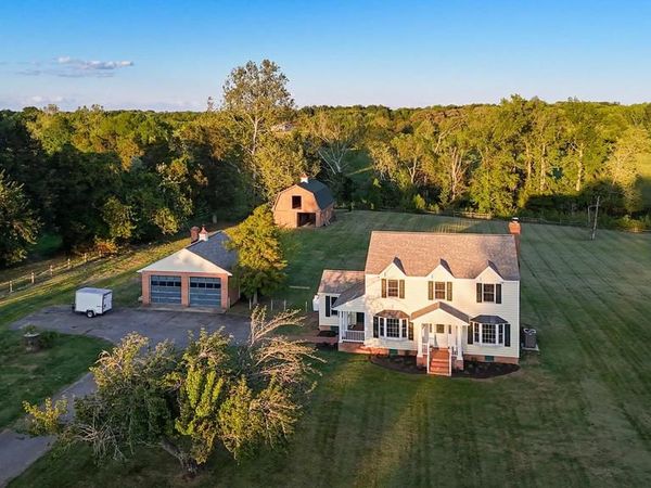 5880 WEDDING COURT, WELCOME, MD 20693