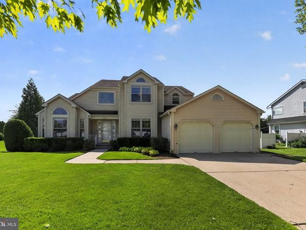 2203 DERBY DRIVE, CINNAMINSON, NJ 08077
