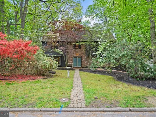 48 E RIDING DRIVE, CHERRY HILL, NJ 08003
