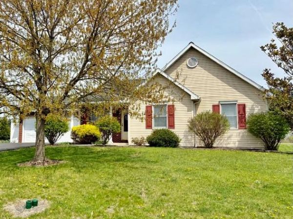 1926 CLYDESDALE DRIVE , MOHRSVILLE, PA 19541