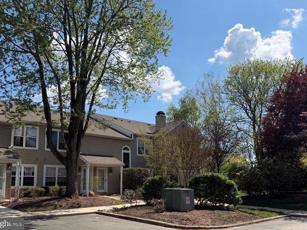 16012 BEACON HILL DRIVE , SOUTHAMPTON, PA 18966