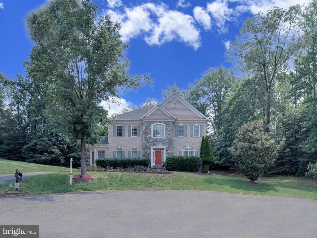 9205 FOREST GREENS DRIVE , LORTON, VA 22079