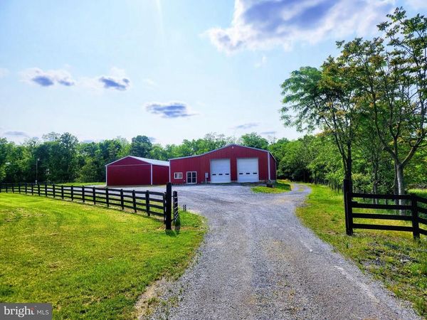 215 BURKHARTS LANE, MARTINSBURG, WV 25405
