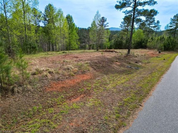 1997 Lake Vista Drive , Valdese, NC 28690