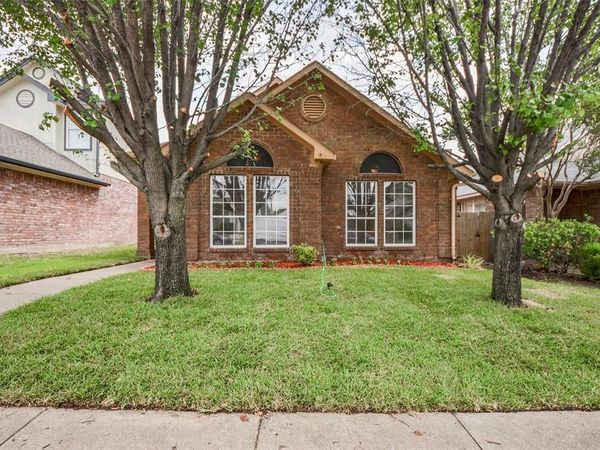 2406 Weatherby Drive, Mesquite, TX 75181