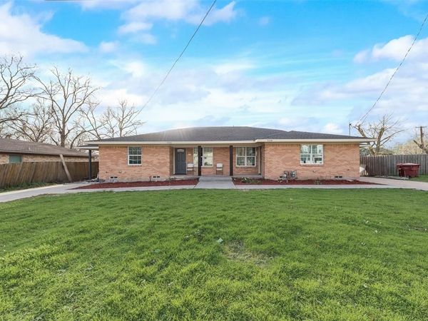 913 Live Oak Street, Unit B, Royse City, TX 75189