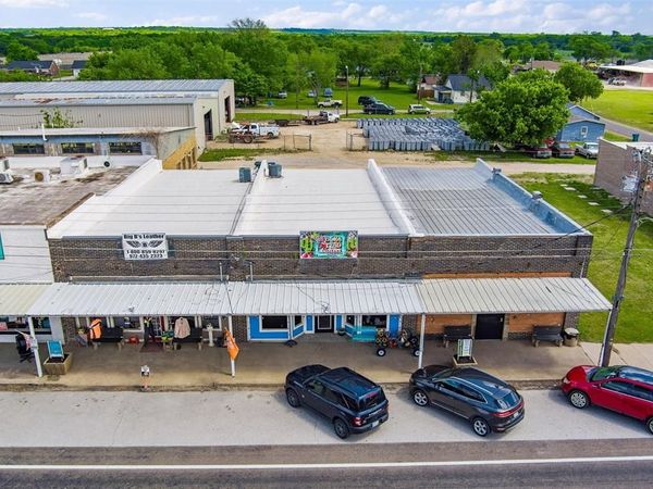 209 Main Street , Maypearl, TX 76064