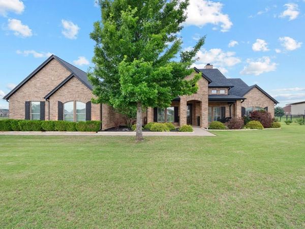 112 Eagle Moor Lane , Weatherford, TX 76087