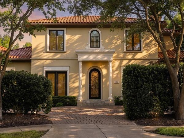 504 Byron Court , Irving, TX 75038